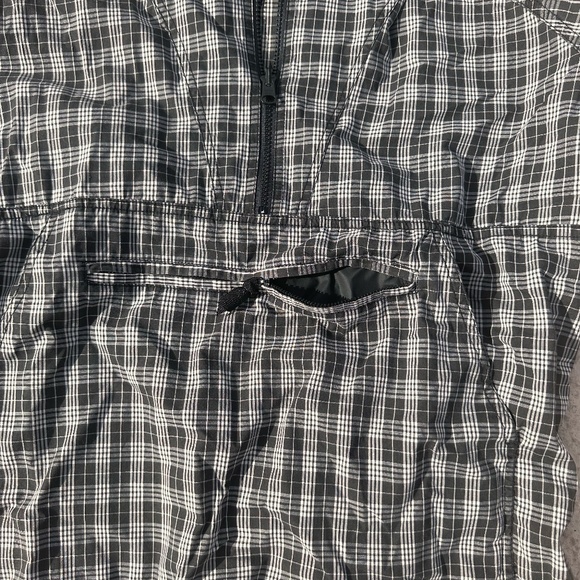 Plaid Jacket with hood and pockets - Picture 8 of 9